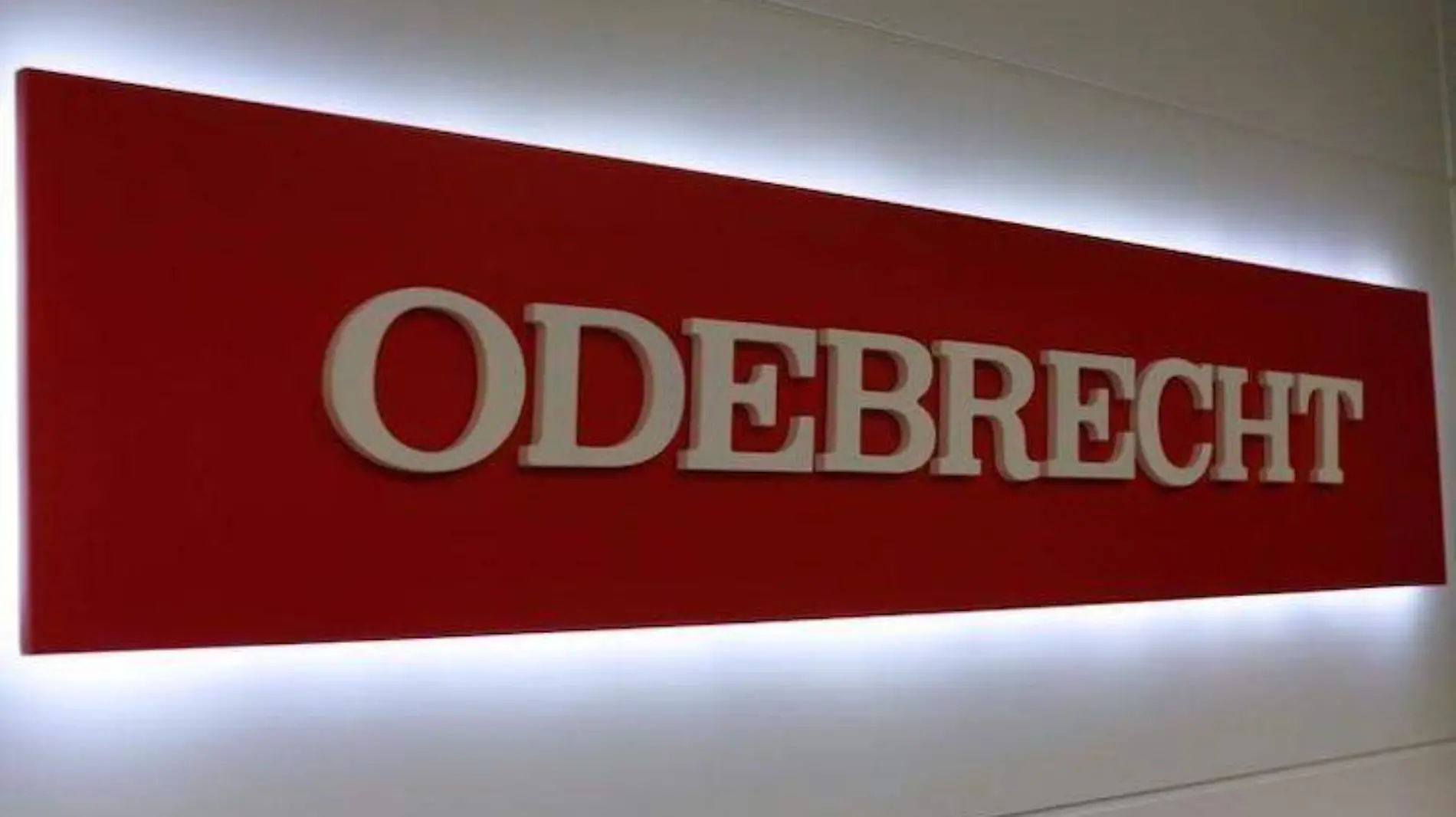 Inai ordena a FGR entragar versión pública de interrogatorios del caso Odebrecht